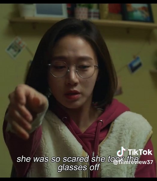 A face-blind girl unexpectedly gets a pair of high-tech holographic smart glasses.#filmcommentary #movieclips #movie #fyp