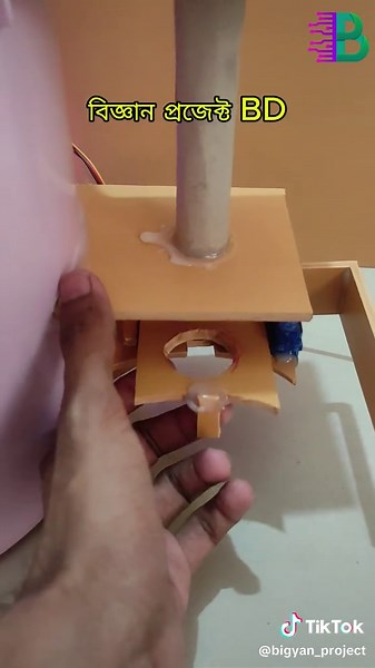 Smart Dustbin Project with Chocolate Dispensing Reward System for Students #scienceproject #sciencefair https://bigyanproject.com/en/projects/84-smart-reward-dustbin-project The Smart Dustbin Project is an interactive waste disposal system designed for students. It rewards proper trash disposal with chocolate, promoting cleanliness and environmental awareness. Using sensors and an SG90 servo motor, this project provides an engaging way to teach responsibility and waste management in schools and 