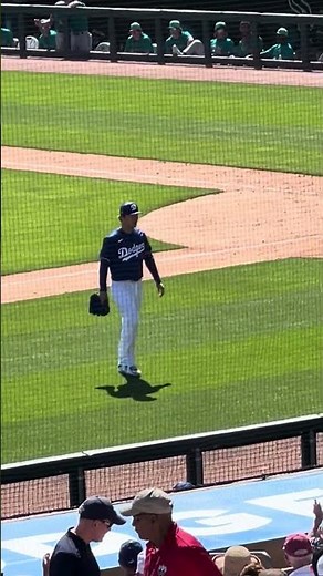 World Series MVP Yamamoto Yoshinobu First ever Spring Training game!ワールドシリーズMVP 山本由伸、スプリングトレーニング初登板