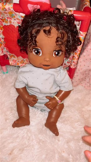 Cena estética con Serena y muñecas Baby Alive