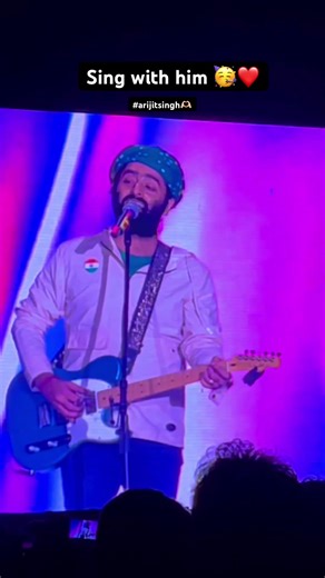 Automatically Move the body when attend live performance of Arijit singh’s glorious concert #viral