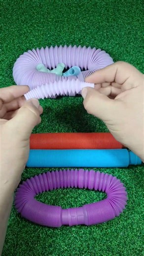 Relaxing and Creating ASMR POP-TUBE Sound #asmr #satisfyingvideos #relaxing #oddasmr #toys #creative