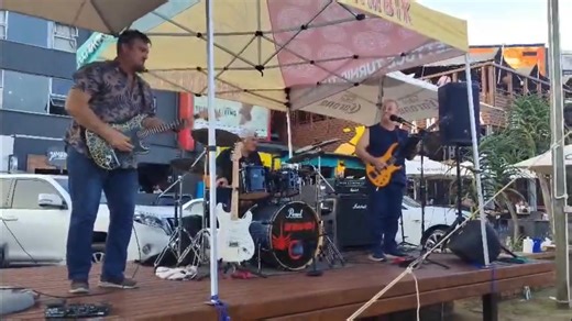 CATCH Rebound Band Tomorrow 29th at Papa Giovanni's Pizzeria & Grill #flatdogmusic #papagiovannis #reboundband #hillcrest | Flatdog Music | Facebook