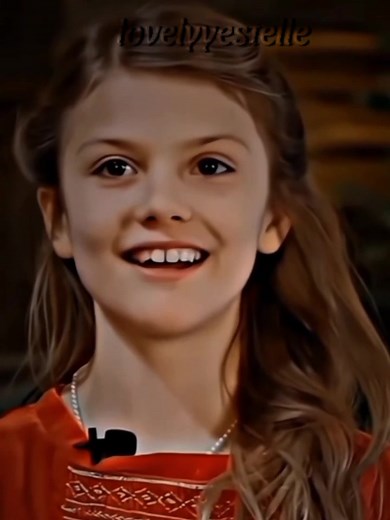 Sweet Estelle's Beautiful Voice | Princessestelle of Sweden
