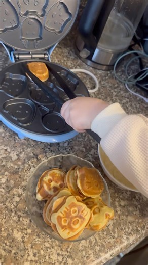 🥰My 2,5 Year-Old Makes His Own Mini Pancakes 🥹🥞