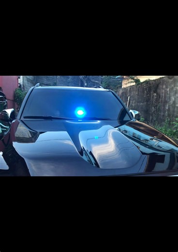 Get noticed with WHELEN 200 watts Siren! Heavy Duty Siren and Blinkers alert! The 295 Series is a full-function electric siren designed for maximum warning protection in a compact, self-contained unit. With radio repeat and public address capabilities, this siren provides versatile, effective communication for fire, EMS, and law enforcement vehicles. With models engineered for both under-dash and remote mounting, the 295 Series offers flexibility with options for hard-wired or removable micropho