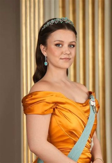 Princess Isabella's 18th Birthday Gala Portrait