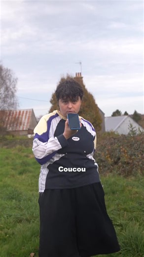 En 2025, dire que programmer des femmes dans le rock c’est dur, qu’on en trouve pas, qu’on book que « au talent », c’est d’une mauvaise foi…... voici un son, écrit en une aprem, avec pleins de noms de groupes composés d’au moins une femme, qui viennent de tous styles de rock différents et sont émergents, affirmés, « petits » et « grands ». merci pour vos suggestions et ces belles découvertes si j’en ai oublié partagez vos autres recos en commentaires 💛🤘🎸: Parcours santé, Burn the dress, Quinq