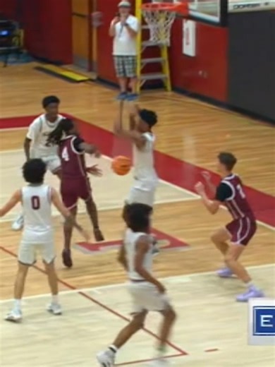 A slick dish from Jamarcuz Fountain to Rupert Sproles for the layup. @weartv #basketball #basketballtiktok #highschoolbasketball #Hoops