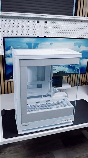 An all white PC build in this case would look amazing! 😍 #whitepcbuild #pccase #phanteks #pcbuild