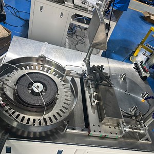 [Hot Item] Automatic Shaft Mounted Flap Wheel Machine