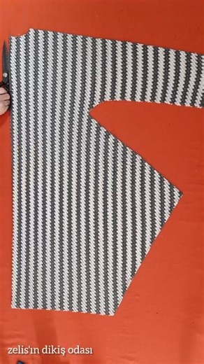 17K views · 249 reactions | You will love this cut / very easy and casual Cardigan Cutting and Sewing that fits all sizes #cardigan #sewing #howtosew | Sewing School | Facebook