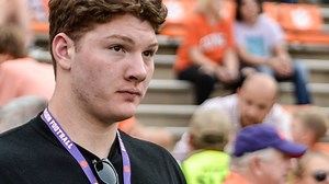 3-star offensive lineman Connor Lew flips commitment from Miami to Auburn football