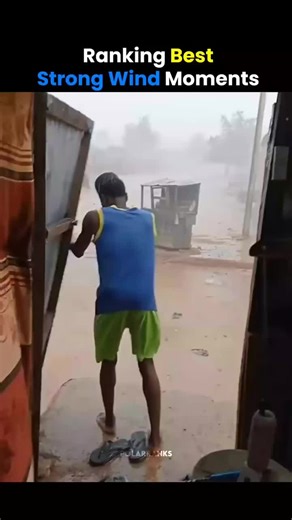 String Wind Moments 😂😭 #memesdaily #strongwind #wetter #funnyclips #memepage