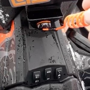 The new @durapro.usa magnetic tether! 🙌🏻 Soon at a @slap_in_the_face_ab dealer close by in Sweden🇸🇪, Norway🇳🇴 and Finland🇫🇮! 💯 . ✁ - - - - - - - - - - - - - @slap_in_the_face_ab @mbrp_powersports @teamstorforsvarv @goldgraphics @slydog_skis @sledstore @509_europe @509inc #509 #509europe #fuelingyourpassion #teamstorforsvarv #sleddersofnorth #släpintheface #goldgraphics #mbrpnation #slydogskis #sledstore | SledHub