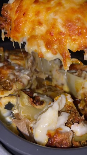 Delicious Stuffed Pasta Shells Recipe with Naga Keema and Cheese Béchamel Sauce