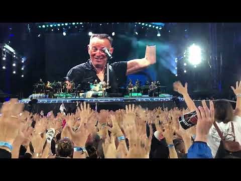 Bruce Springsteen - Dancing In The Dark @ Barcelona 2023