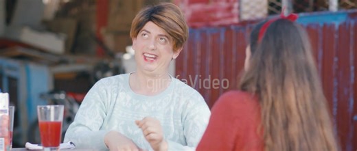 5.1K views · 36 reactions | 'Na ishim afer bines vec kur u dale Sinani, ofhaaa m'kqyri edhe ma dha ni lule' 藍藍藍 | Gjirafa | Facebook