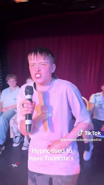 Hypnotised to swear whilst singing. Ken Webster Live at the Horseshoe Pleasure Beach, Blackpool every Saturday Night, 8:30PM. Link in bio for tickets #kenwebster #kenwebsterhypnotist #foryou #funny #blackpoolpleasurebeach #stagehypnotist #pleasurebeachresort #kenwebstershow