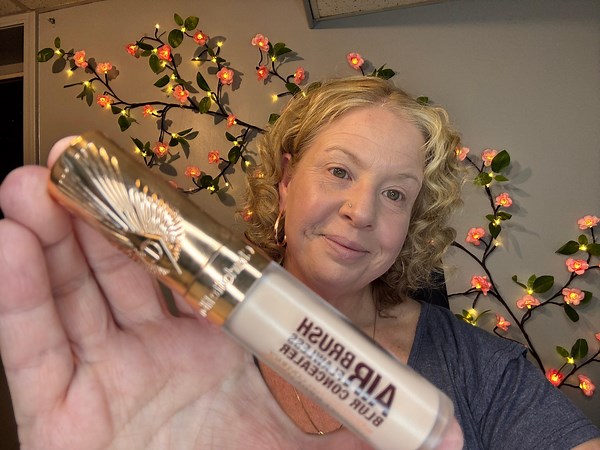 Watch Best concealer I ever used  and the quality you expect on Amazon Live