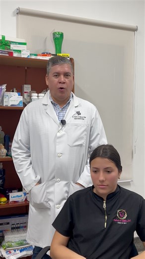 ¡El primer paso para una digestión sin molestias! 🧪✨ Hoy te mostramos cómo realizamos el test para detectar la Helicobacter Pylori. Es un procedimiento rápido, preciso y fundamental para entender el origen de esa acidez o ardor que no te deja tranquilo. En el Centro de Salud Digestiva, nos enfocamos en diagnósticos tempranos para que recuperes tu calidad de vida con el tratamiento adecuado. 🩺✅ ¿Sufres de gastritis constante? No ignores las señales de tu cuerpo. ¡Agenda tu evaluación y sal de d