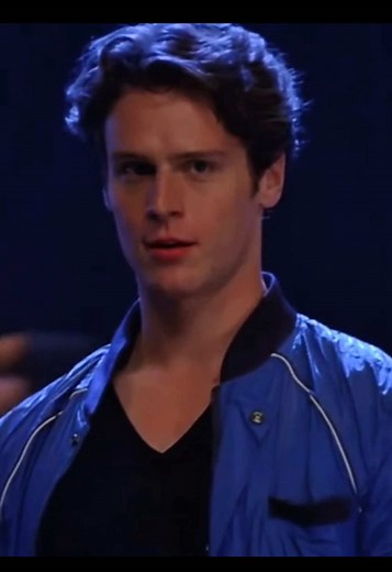 Jesse St. James' Iconic Song Performance from Glee