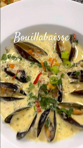 🇸🇪#bouillabaisse is a traditional, fish stew originating from in the Provence in southern France.