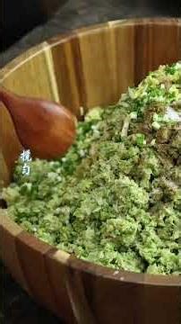 In April, the artisanal harvest of edible acacia takes place under the sun. A complex process ful...