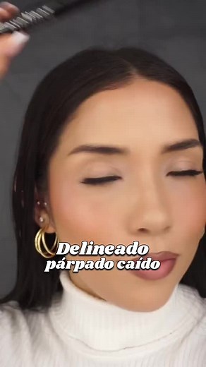 5.4M views · 142K reactions | Delineado para Párpado caído殺殺 Aprendamos a Maquillarnos juntas con técnicas avanzada y modernas  #maquillaje #maquillajeprofesional #hidratarlapiel #face #mujeres #influencers #peluqueros #uñas #estilista #eventos #sederma #serum #antiedad #skincare Créditos TikTok Sunnigl | Tips de Maquillaje | Facebook