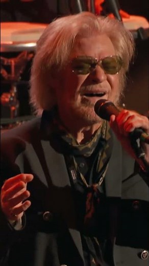 Daryl Hall Live at Ryman Auditorium - I'm In A Philly Mood
