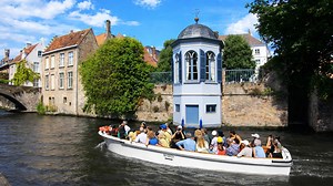 Ιστορικά κανάλια και παλιά πόλη της Μπρυζ