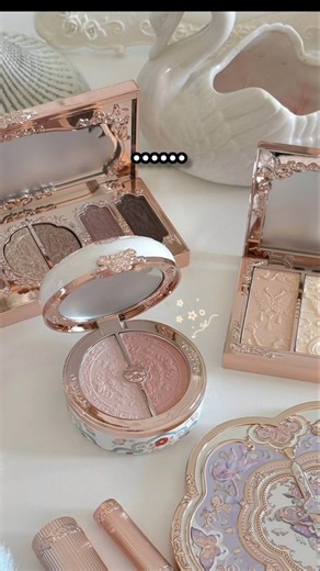 Gorgeous Vintage Aesthetic Makeup ✨💖🕊️ | Angel Core Beauty, Luxury Blush & Dreamy Packaging🎀🪷