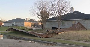 Garland residents dealing with aftermath of 'horrifying' storm