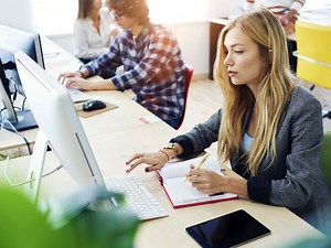 What is PTE Exam? A Guide to PTE Scoring with EnglishWise