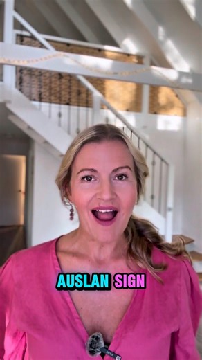 Let’s make someone’s day together.Here’s how to sign thank you in Auslan — and why it matters.It’s easy, fun, and surprisingly powerful. Watch now.#auslan #lisamillsonline #deafawareness #deaf #learntosign | Auslan Online