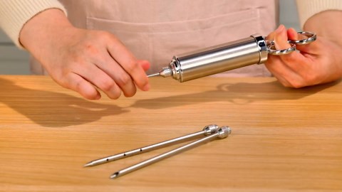 Brigii Meat Injector Syringe, 2oz Turkey Injector Seasoning, 304-Stainless Steel Seasoning Injector with 3 Marinade Needles and 3 Cleaning Brushes for Smoked BBQ Grilling, Silver