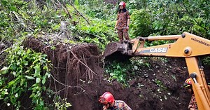 Wife of Tambun landslide victim identifies her husband's body | New Straits Times