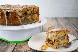 Easy Apple Cake Recipe [with Video]
