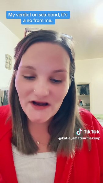 My verdict on sea-bond, these absolutely suck! I will not buy these again! #dentures #denturetips #dentureproducts #denturejourney #dentureconfidence #denturesatayoungage #fyp #denturegirl #viral #denturebabe