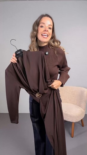 A Daniela Cunha escolheu o nosso novo macacão como a sua peça de eleição da coleção! Veja o vídeo até ao fim para perceber porquê 🤎 | Ferrache