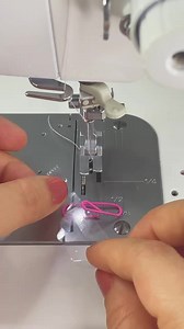 4.1M views · 113K reactions | Truco de Costura  #sewing #costura #diy #lifehacks #costuracriativa #sewingtutorial #costuraparaprincipiantes #aprendeacoser #costuraonline #tutorialdecostura #costurafacil #costuracreativa #trucodecostura #tipsdecostura #costurando #howto #sewingskills #costuras #coser #coserpasoapaso | Alejandra Meza | Facebook