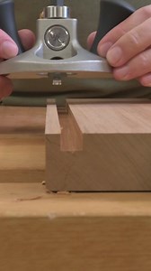 Nothing like some satisfying curly shavings from the router plane to brighten your day. Pure hand tool joy. 189057 - WoodRiver Router Plane | Woodcraft