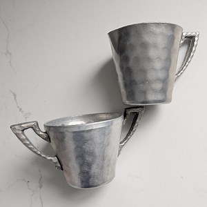 Vintage Everlast Forged Aluminum Cups – Hammered Metal Trophy Style Cups – Mid-century Modern Barware – Set of 2 - Etsy Canada