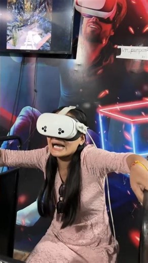 Caption please🤣🤣wait For end Virtual reality एक नई दुनिया का एहसास ✌️✌️✅ #trending #rushu2602