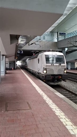 Einfahrt eines ICE L in Kassel Wilhelmshöhe | 02.05.2025 | VECTRON | Trainspotting #ice #highspeed