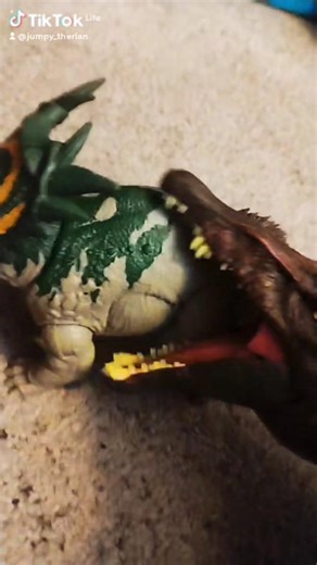 spino getting a snack😭🥀✌️💔 #therian #jurassicworld #trending #dinosaur #spinosaurus