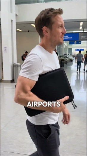 a hard shell laptop case should be non negotiable. 🖤