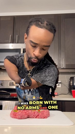 “LET ME COOK”! On this NuBB Motivational Monday, it’s very easy to feel sorry for ourselves or feel like we’re not good enough sometimes but the truth is you’re more than enough. Last night, use our excuses or the fact that we don’t have help to get to places we’re trying to get to in life or achieve goal that we wanna achieve. Just go out here and EAT!!! You’ll make it happen‼️🦾🤞🏾 #NubbMotivationalMondays #cook #noexcuses #goals #DIY #motivation #independent #reels #viralreels #motivationalS