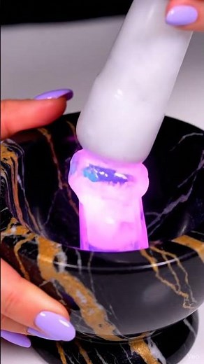 “Fluorescent Gem Spike Melts at the Tip — Hypnotic ASMR 😳✨”