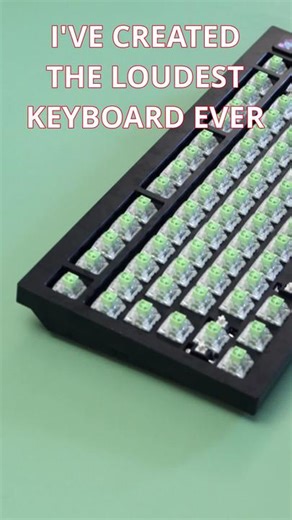 This Keyboard is LOUD #mechanicalkeyboard #viral #fyp #customkeyboard